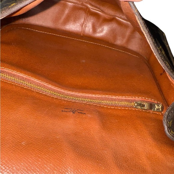 Louis Vuitton Monogram Saint Cloud GM Bag - Picture 11 of 14